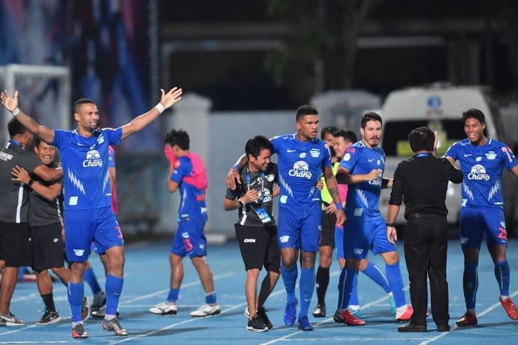 Soi kèo Chonburi vs Thai Port 19h ngày 25/11/2022, League 1 Thái Lan