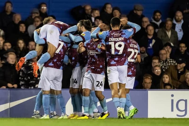 Soi kèo Burnley vs Birmingham City 3h ngày 28/12/2022, Giải vô địch Anh